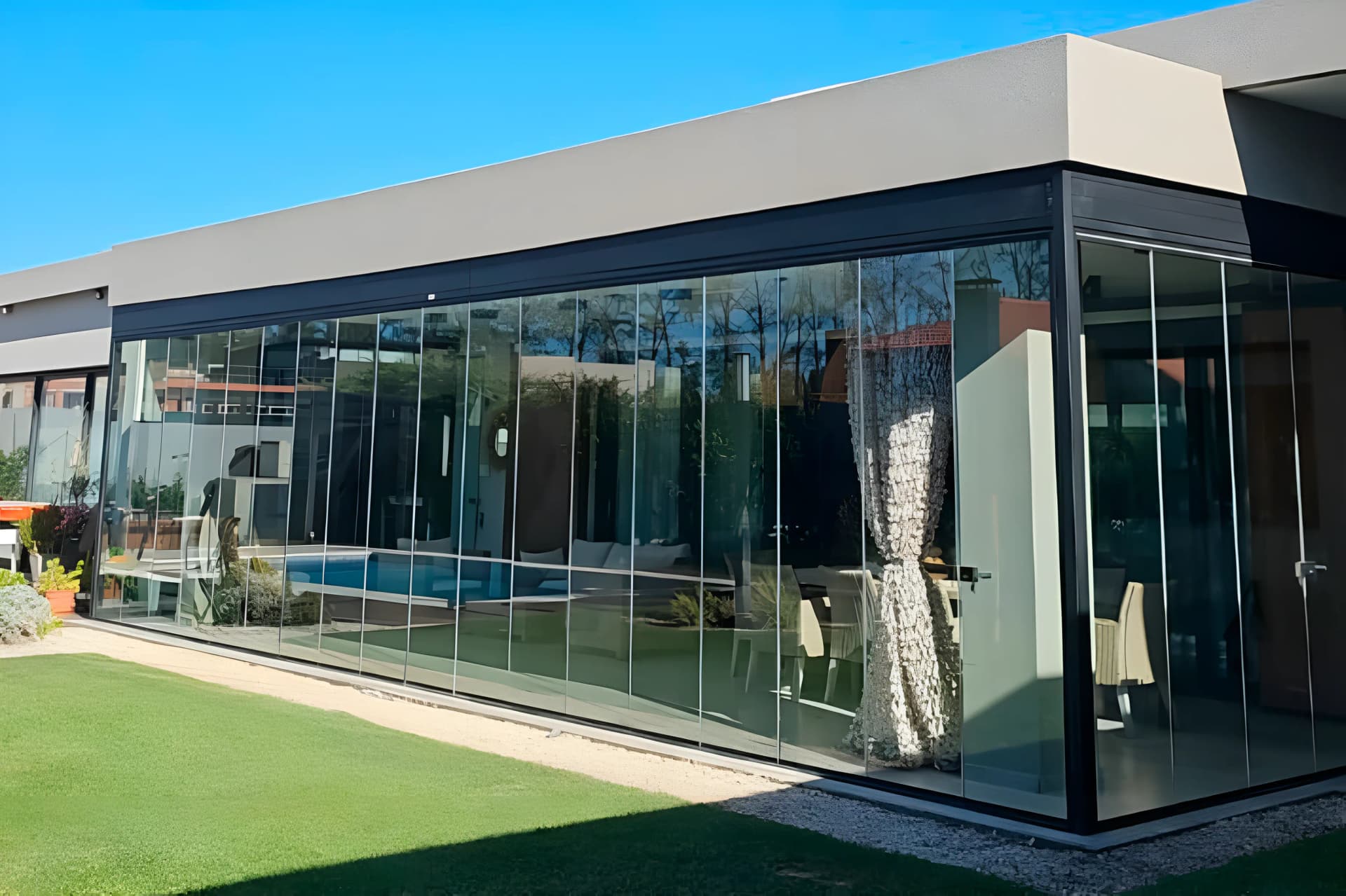 Cerramiento vidriado en Cipolletti, Río Negro